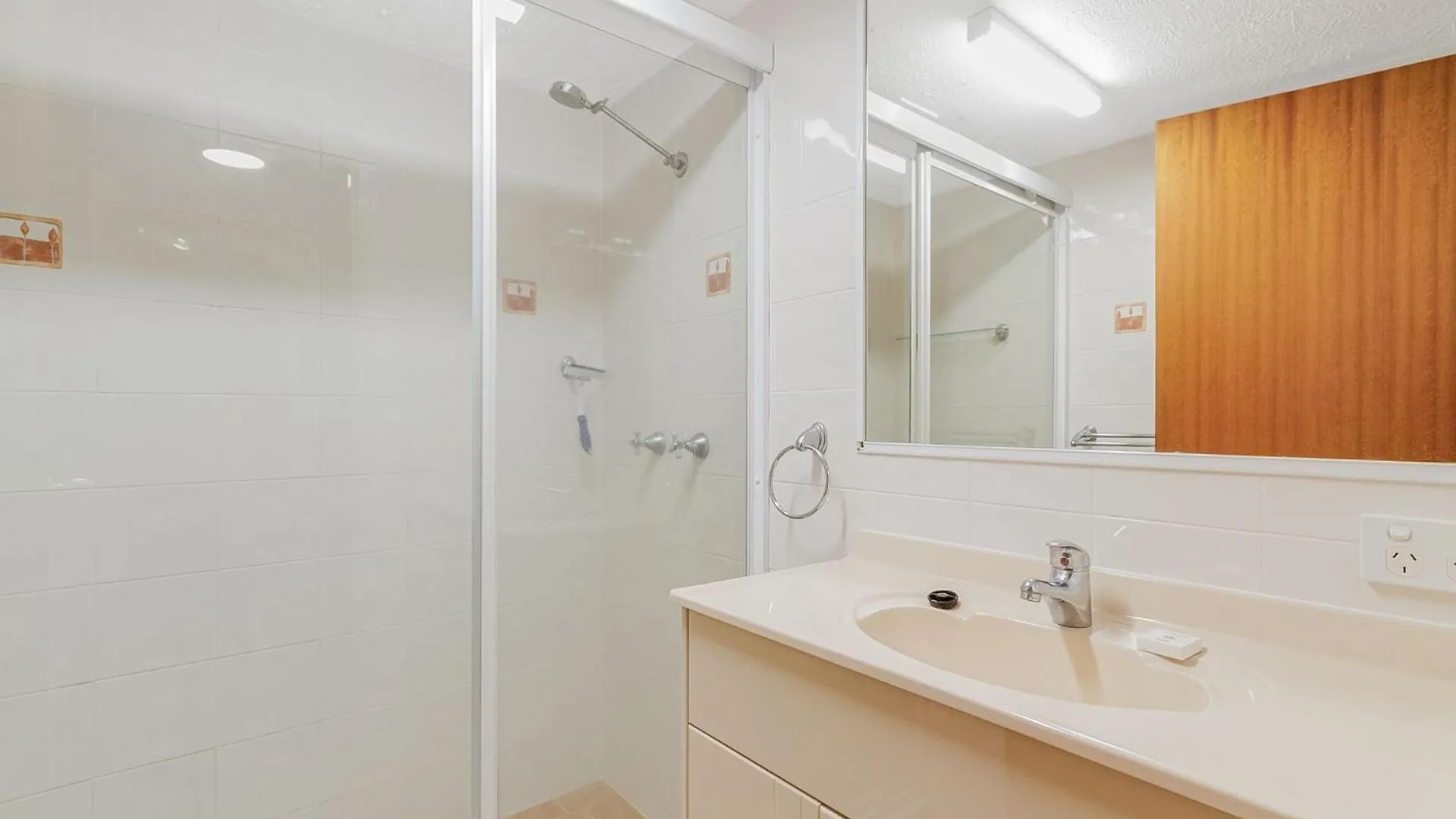 Unit 2 8 Banks Avenue Apartment Tweed Heads